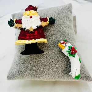 Vintage Christmas Brooch Pins Set of 2 Unisex Rustic Resin Santa Metal S…